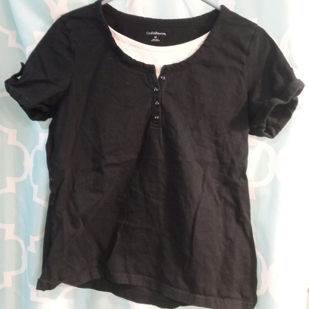 Croft & Barrow Black Buttoned Short Sleeve Blouse